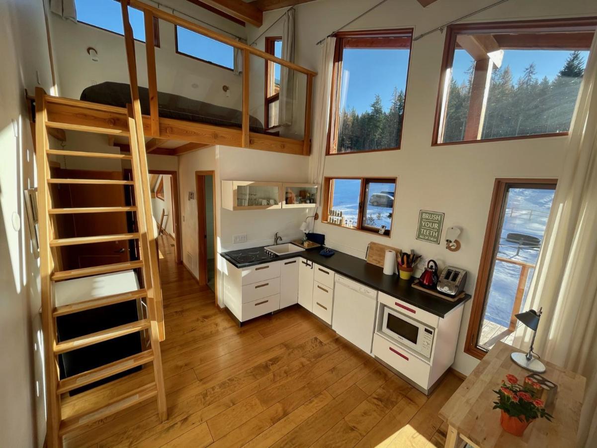 Myra Canyon Lodge Kelowna Exterior foto