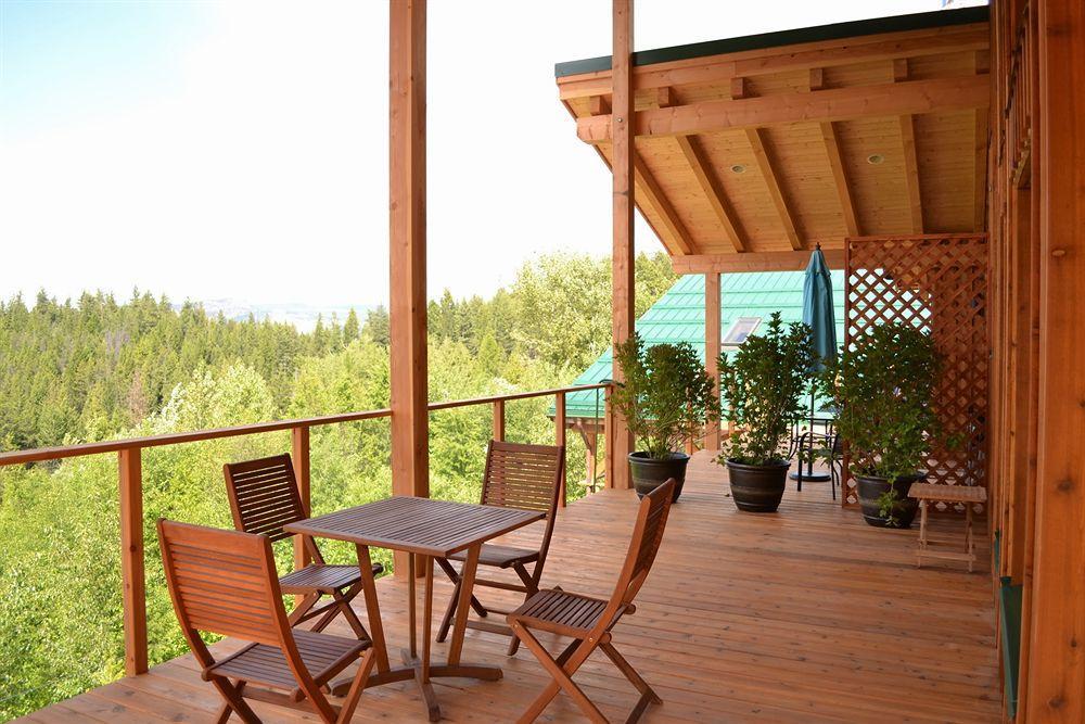 Myra Canyon Lodge Kelowna Exterior foto