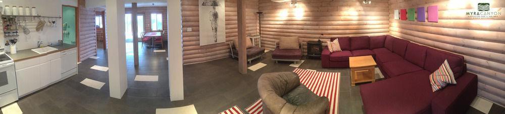 Myra Canyon Lodge Kelowna Exterior foto